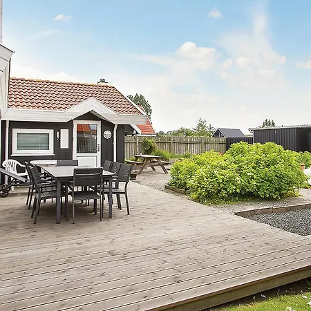 Three-bedroom In 펜션 Otterup